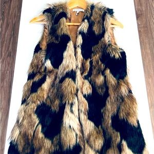 Womens Faux Fur Vest-Size XS